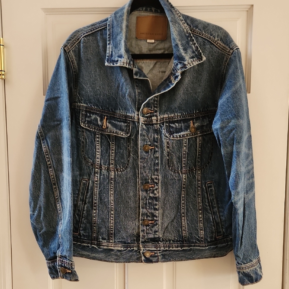 American Eagle Womens L Classic Blue Denim Jean Jacket